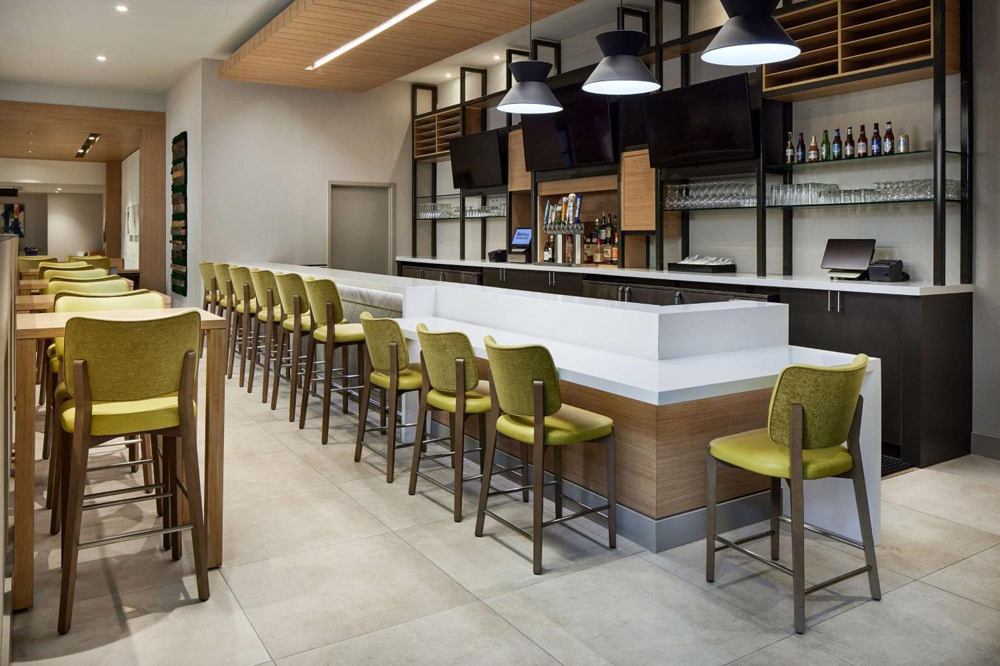 图克斯伯里假日酒店/安杜佛 外观 照片